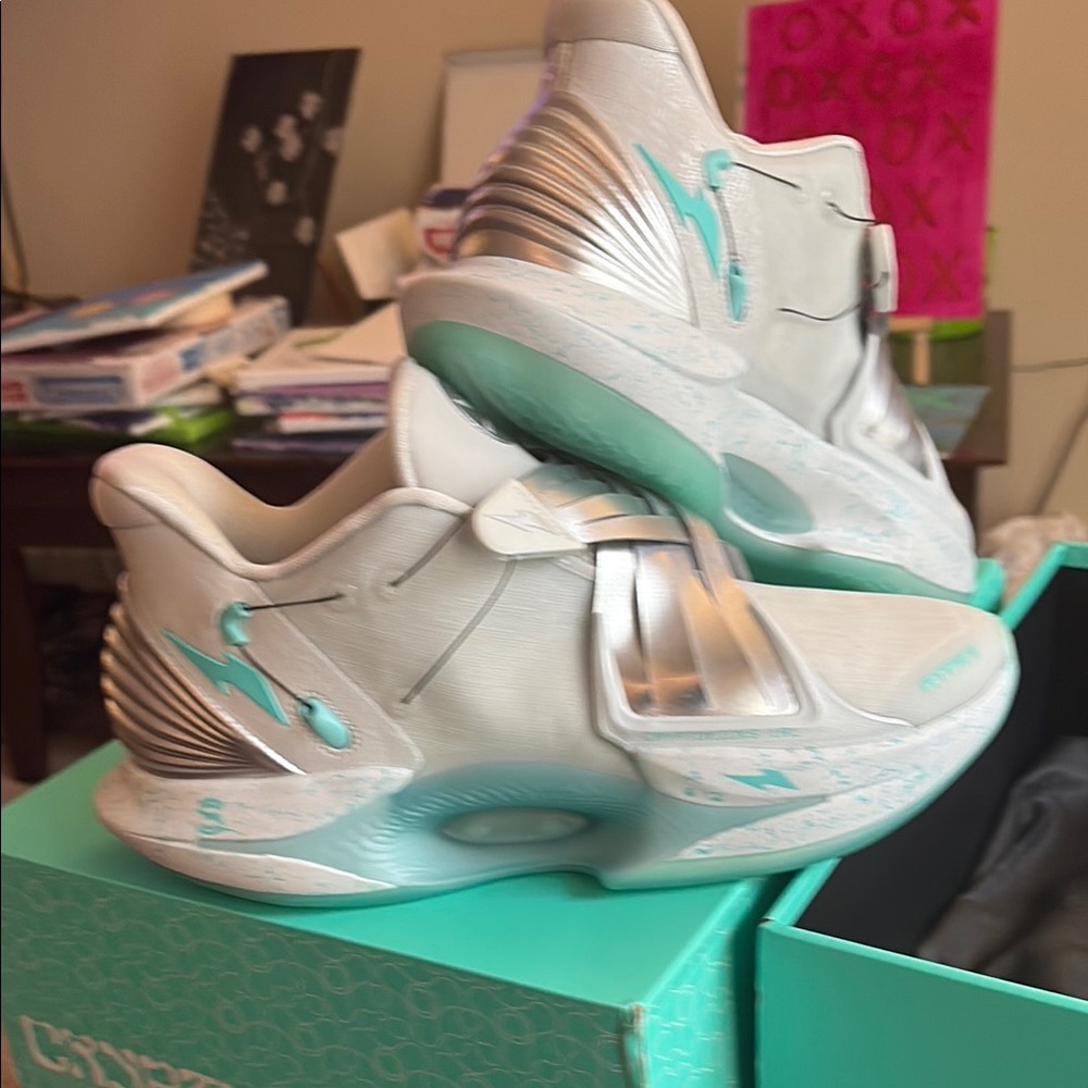 Nike Silver and Blue Athletic Shoes Modern Design